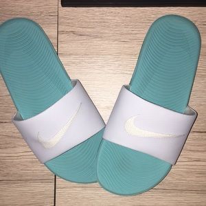 nike slides